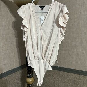 EXPRESS Women's tan/cream Bodysuit Faux Wrap Flutter Sleeve Thong Blouse